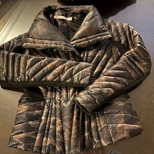 Blanc Noir Women's Black and Brown Camo Puffer Jacket